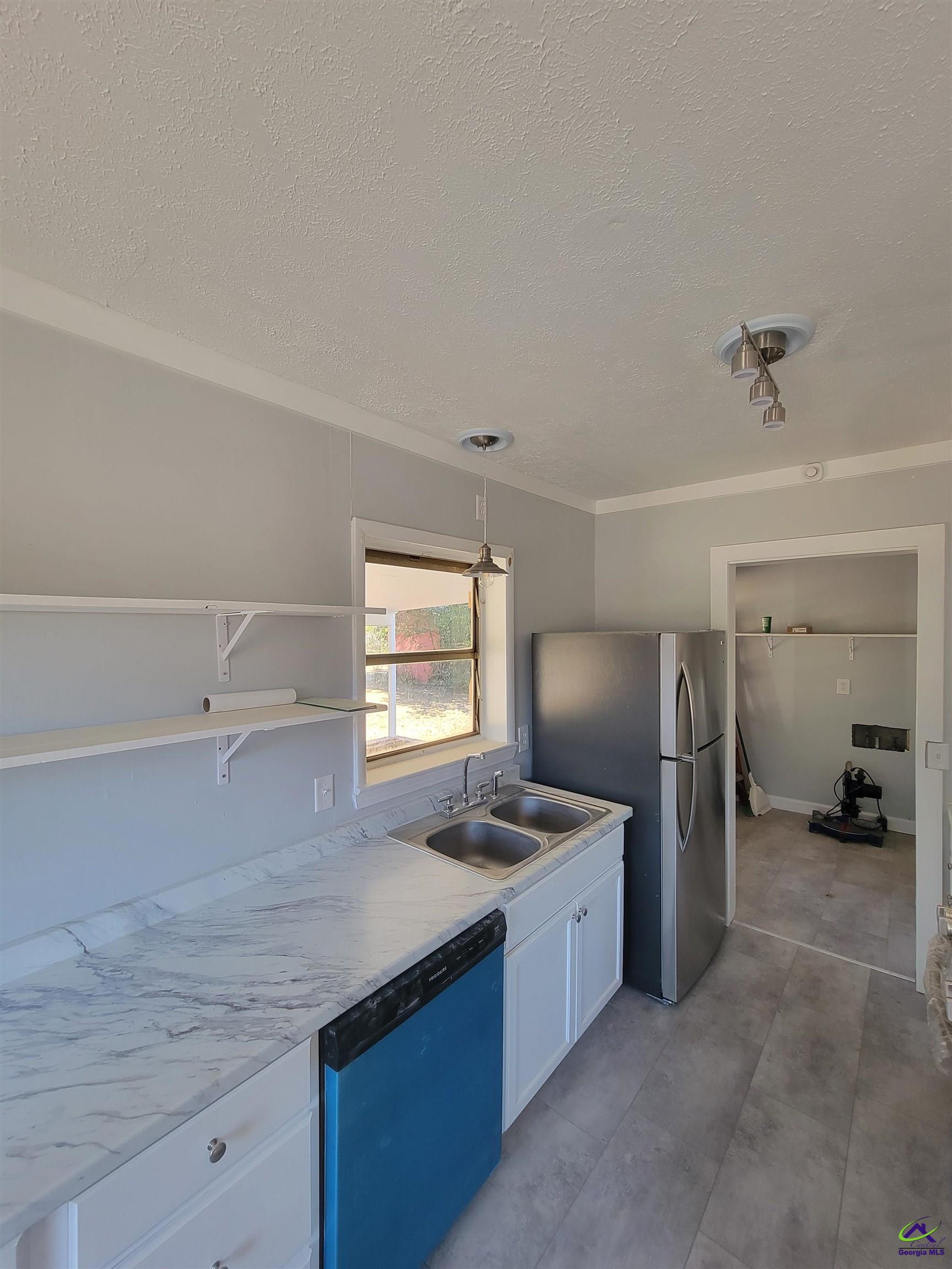 161 East Cherry Street Cochran, GA 31014 - Photo 13 of 34