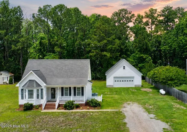 $289,900 | 126 Edgewater Road, Washington, NC 27889