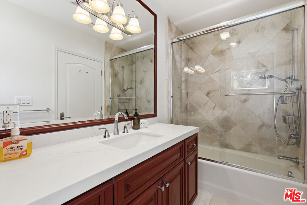 999 Casiano Road Los Angeles, CA 90049 - Photo 27 of 45