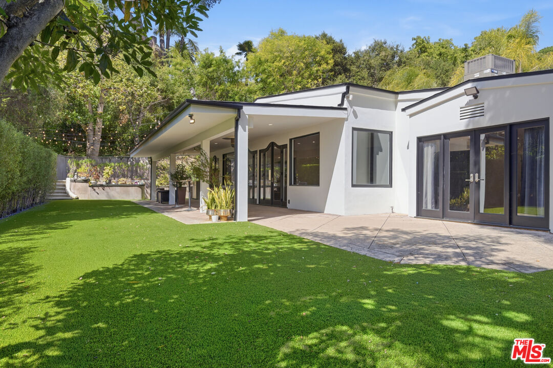 999 Casiano Road Los Angeles, CA 90049 - Photo 36 of 45