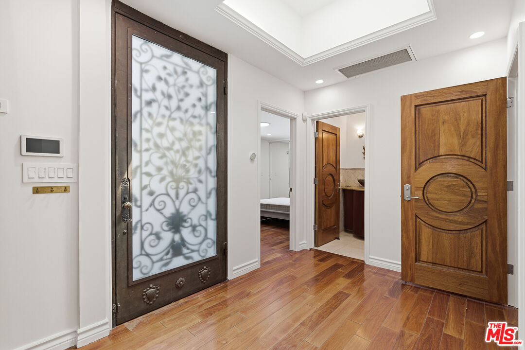 999 Casiano Road Los Angeles, CA 90049 - Photo 5 of 45