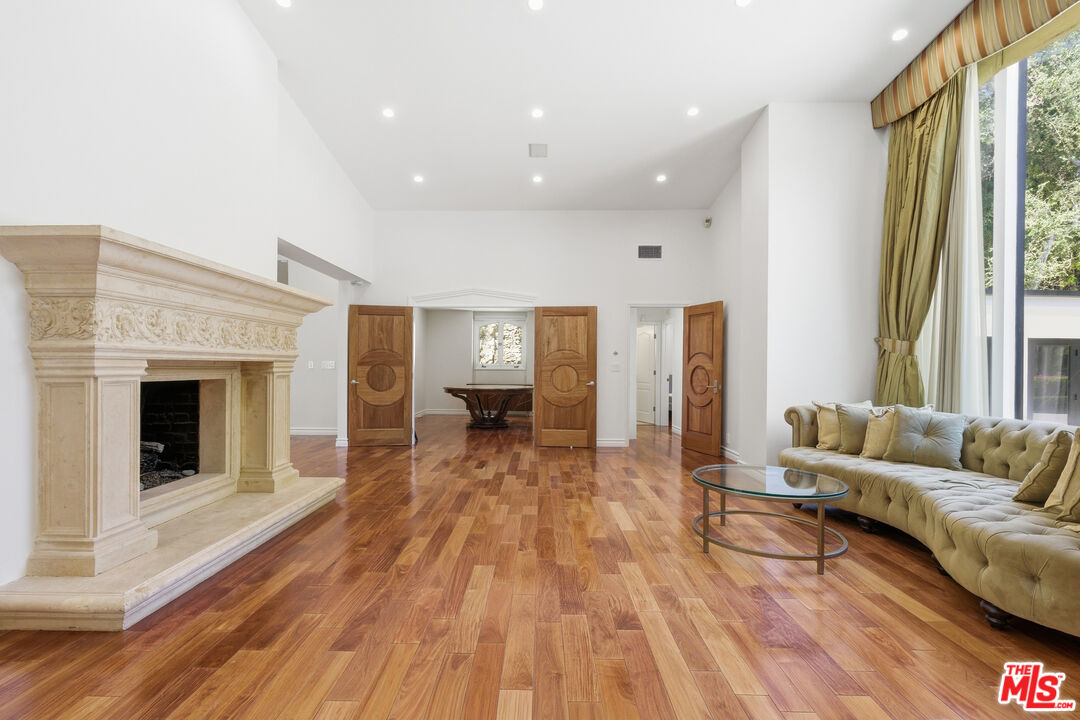 999 Casiano Road Los Angeles, CA 90049 - Photo 7 of 45