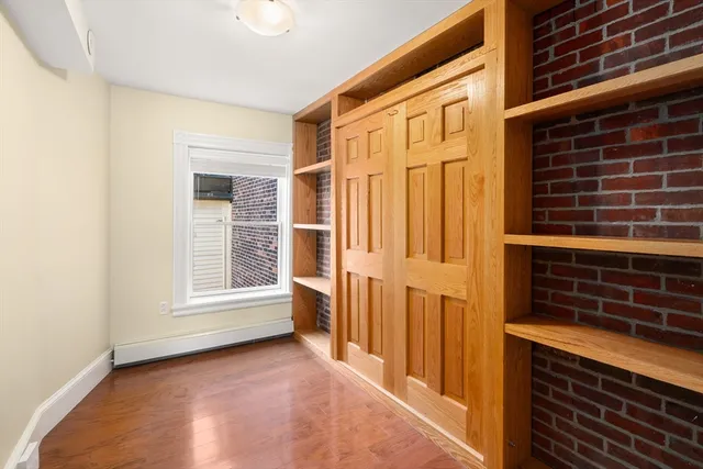 $919,000 | 59 West Cedar Street, Unit 6, Boston, MA 02114