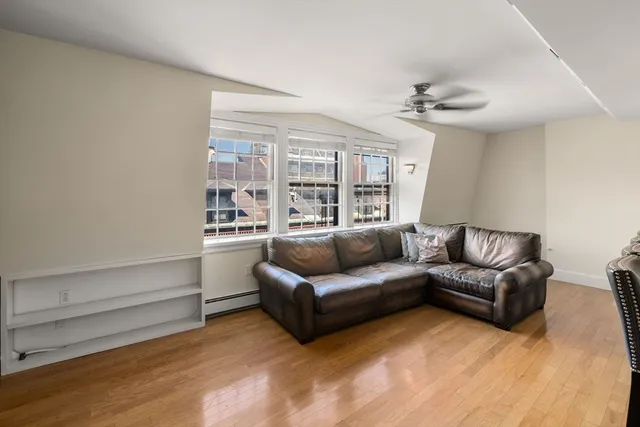 $919,000 | 59 West Cedar Street, Unit 6, Boston, MA 02114