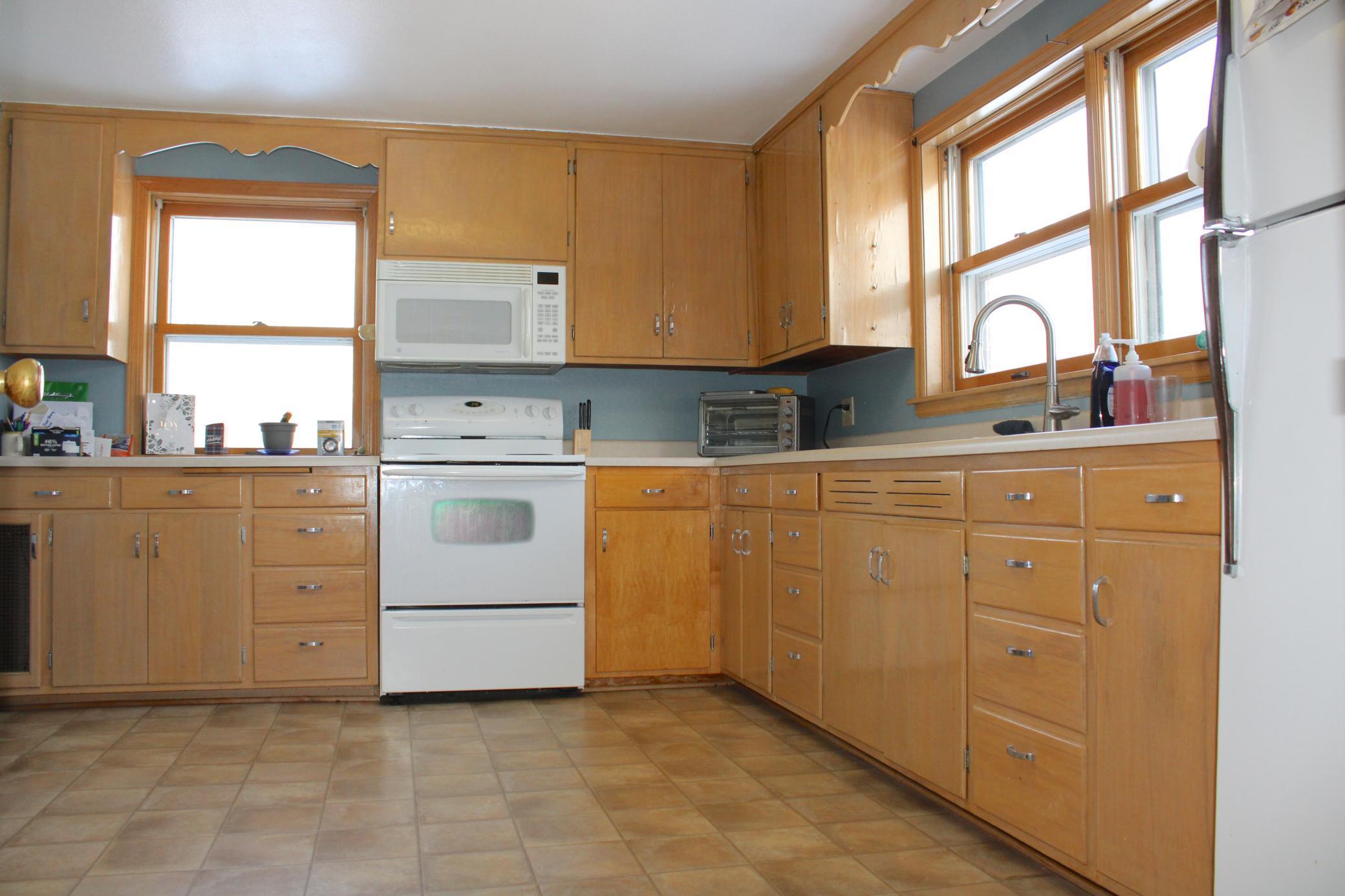 440 6th Street Lafayette, MN 56054 - Photo 8 of 30