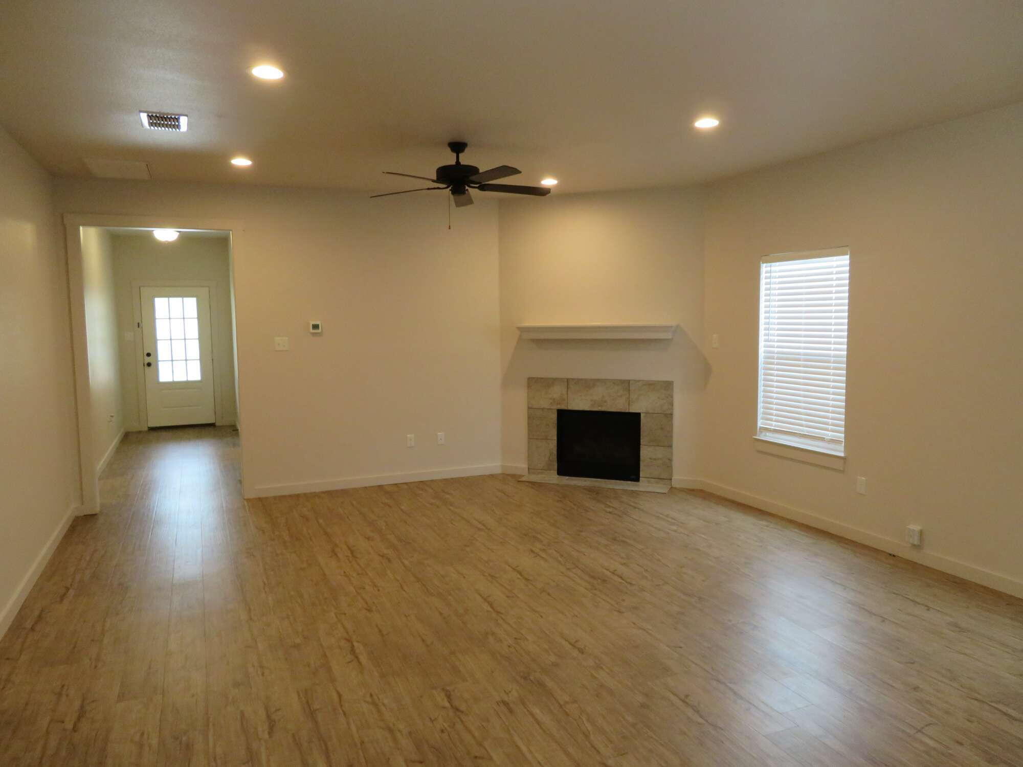 2102 9th Street Lubbock, TX 79401 - Photo 2 of 9 1