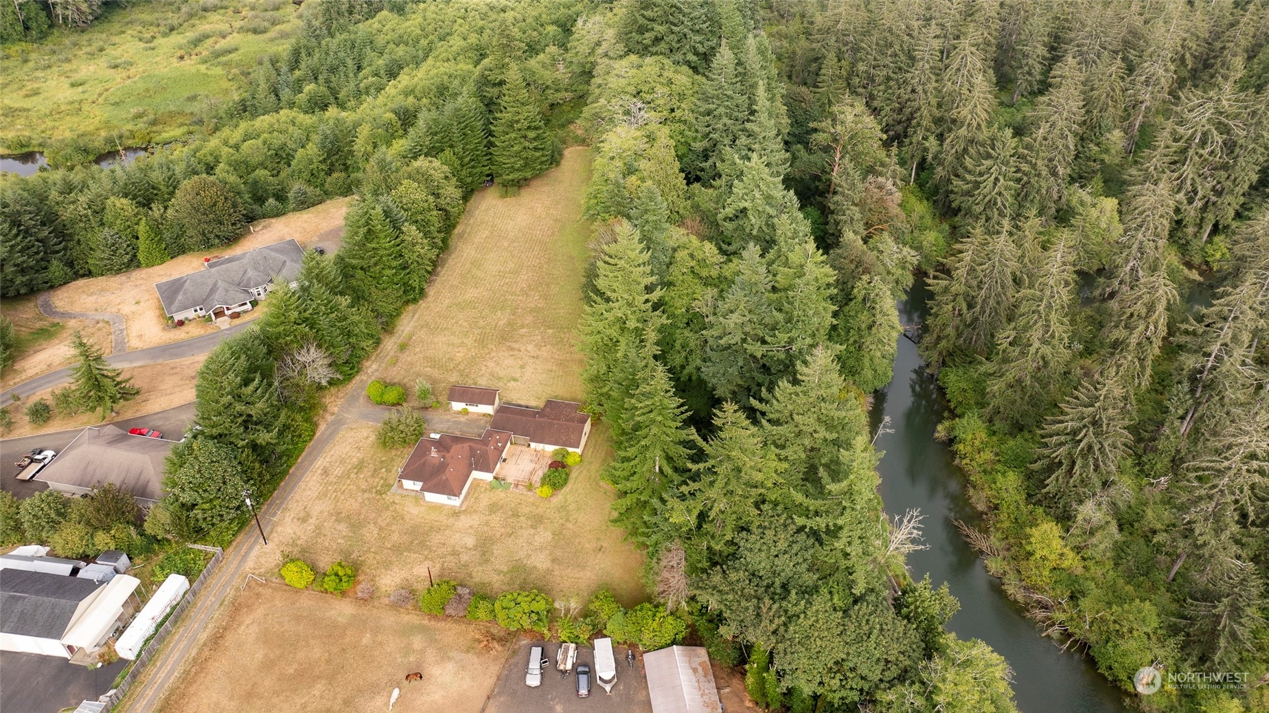 7411 Blaine Road Aberdeen, WA 98520 - Photo 5 of 39 Gallery Image 5