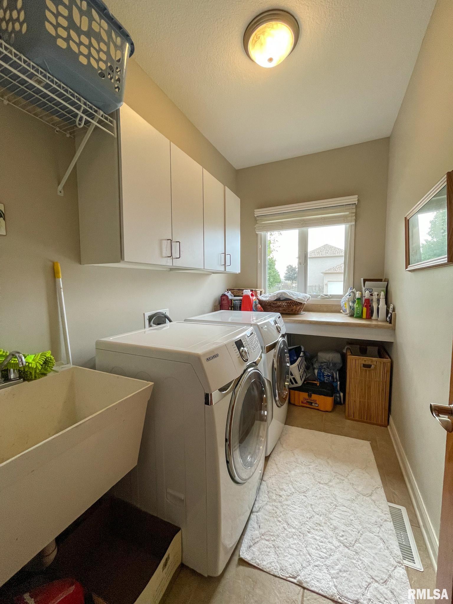 4053 Thunder Ridge Road Bettendorf, IA 52722 - Photo 20 of 33 Gallery Image 20