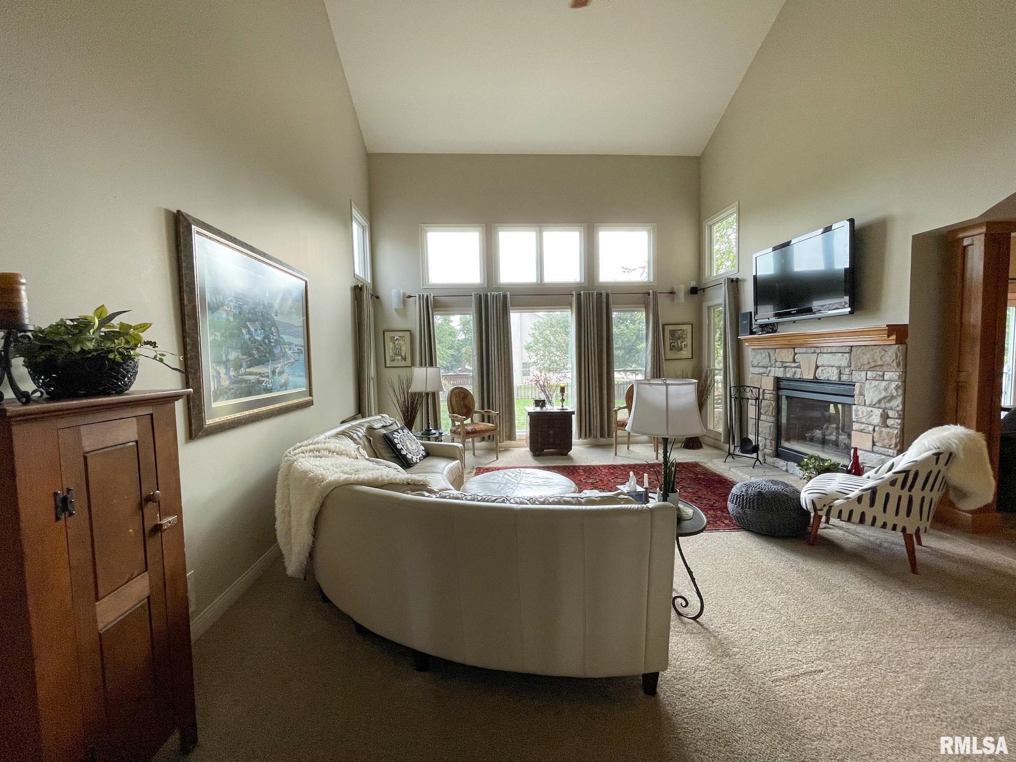 4053 Thunder Ridge Road Bettendorf, IA 52722 - Photo 8 of 33 Gallery Image 8