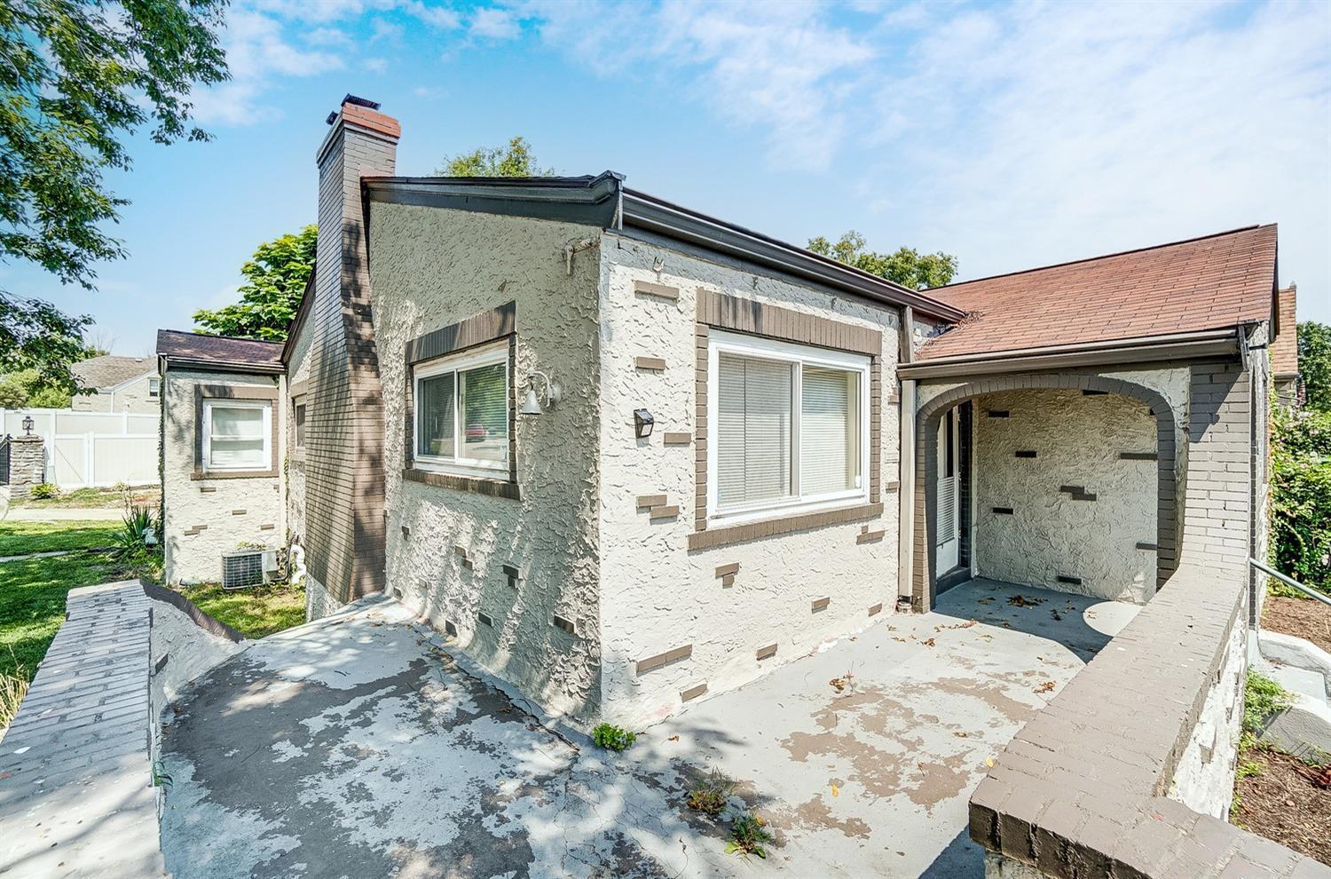 7201 Reading Road Cincinnati, OH 45237 - Photo 5 of 45