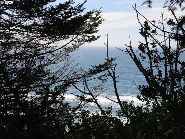$500,000 | Hammond Lane, Unit 9, Gold Beach, OR 97444