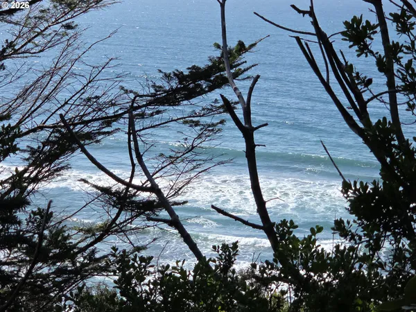 $500,000 | Hammond Lane, Unit 9, Gold Beach, OR 97444