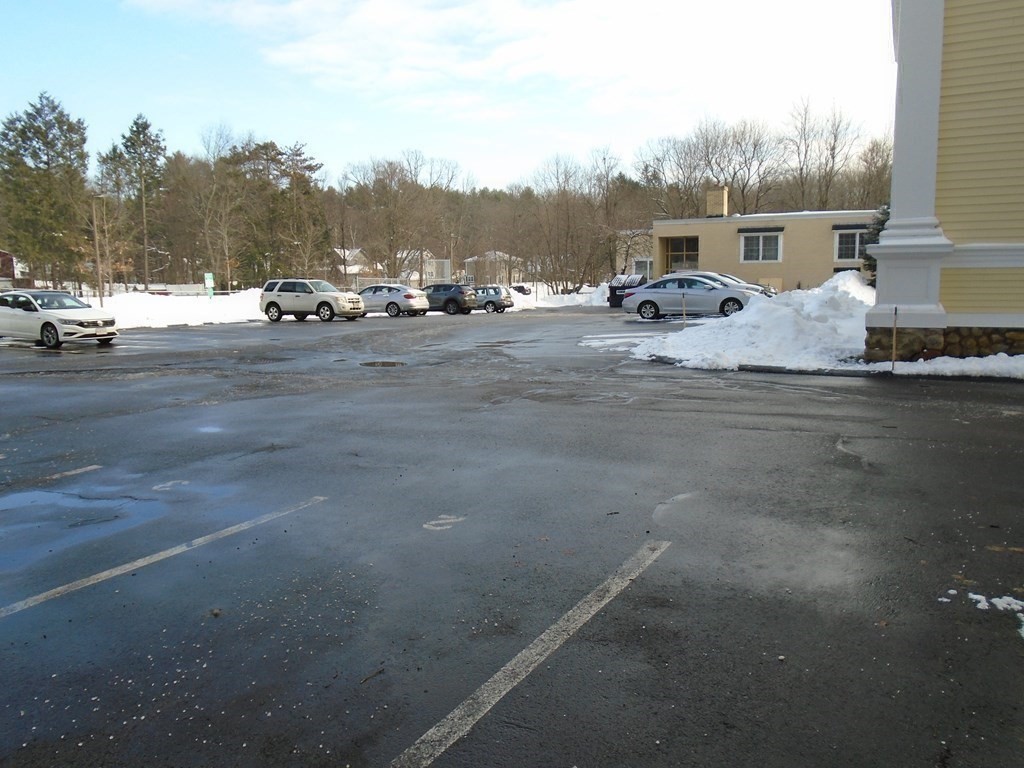 42 Phillips Road, Unit 10 Holden, MA 01520 - Photo 16 of 17 Gallery Image 16