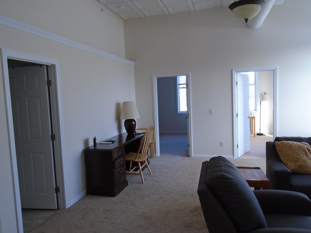 42 Phillips Road, Unit 10 Holden, MA 01520 - Photo 3 of 17 Gallery Image 3