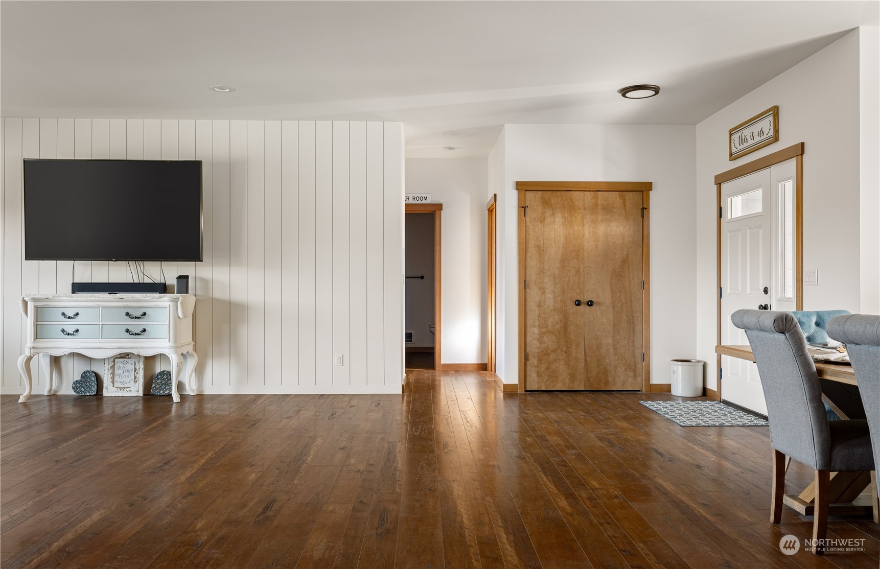 1665 Silver Lake Road Oak Harbor, WA 98277 - Photo 11 of 39 Gallery Image 11