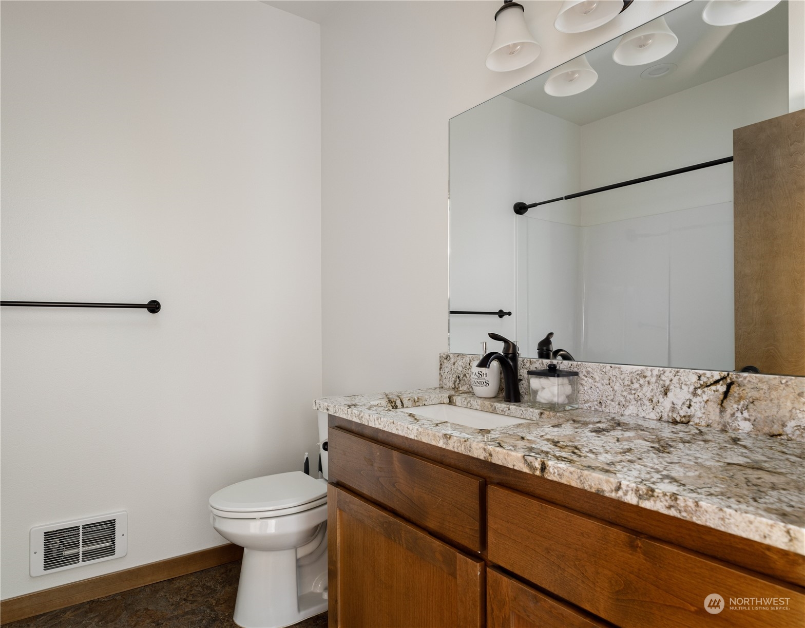 1665 Silver Lake Road Oak Harbor, WA 98277 - Photo 23 of 39 Gallery Image 23