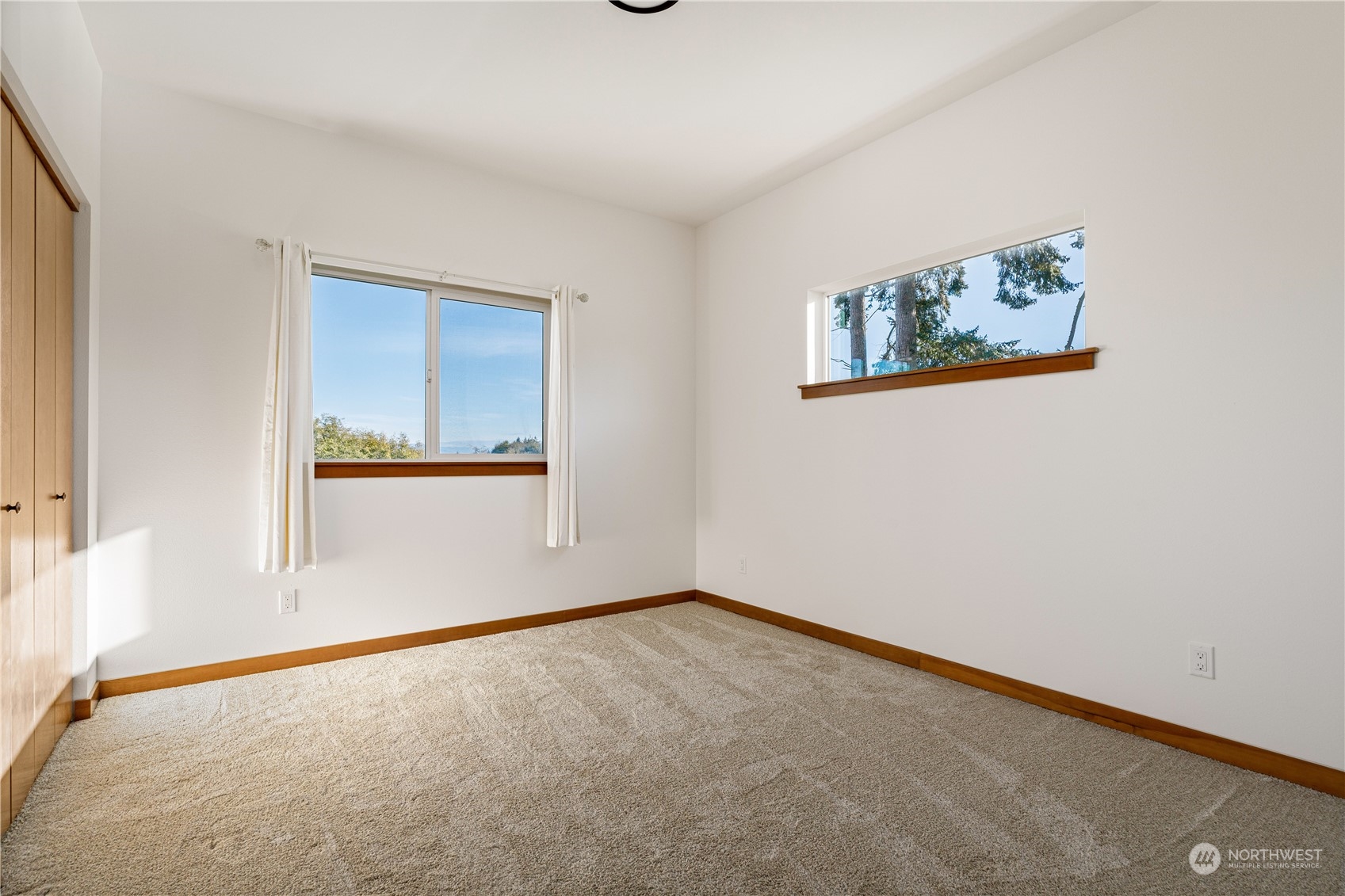 1665 Silver Lake Road Oak Harbor, WA 98277 - Photo 24 of 39 Gallery Image 24
