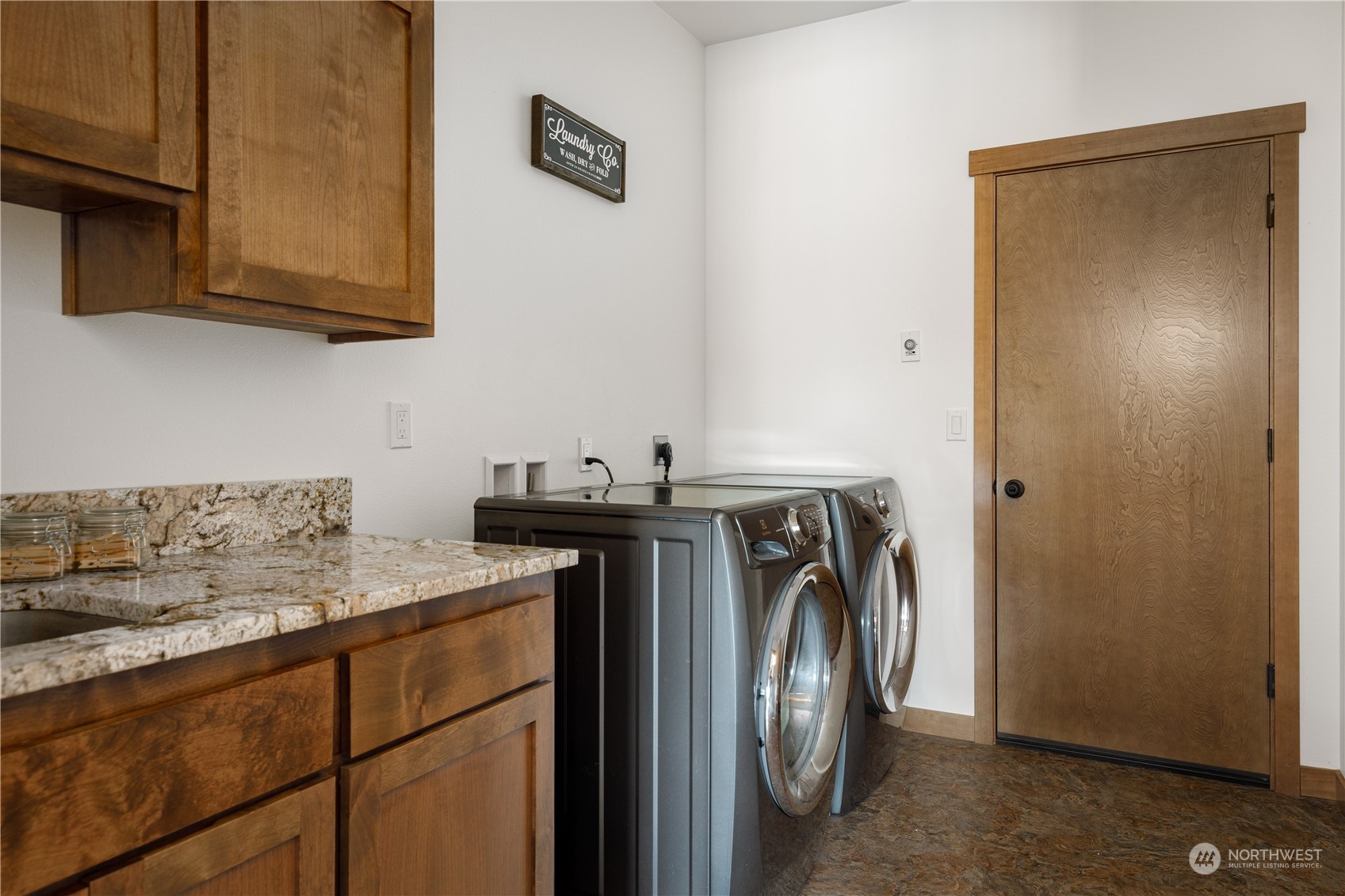 1665 Silver Lake Road Oak Harbor, WA 98277 - Photo 26 of 39 Gallery Image 26
