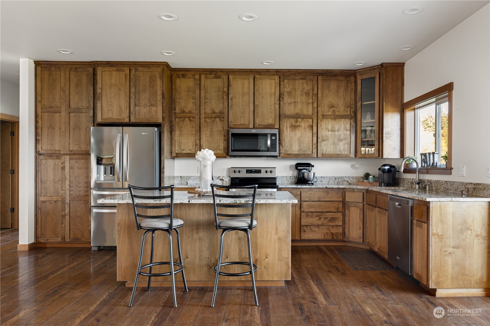 1665 Silver Lake Road Oak Harbor, WA 98277 - Photo 5 of 39 Gallery Image 5