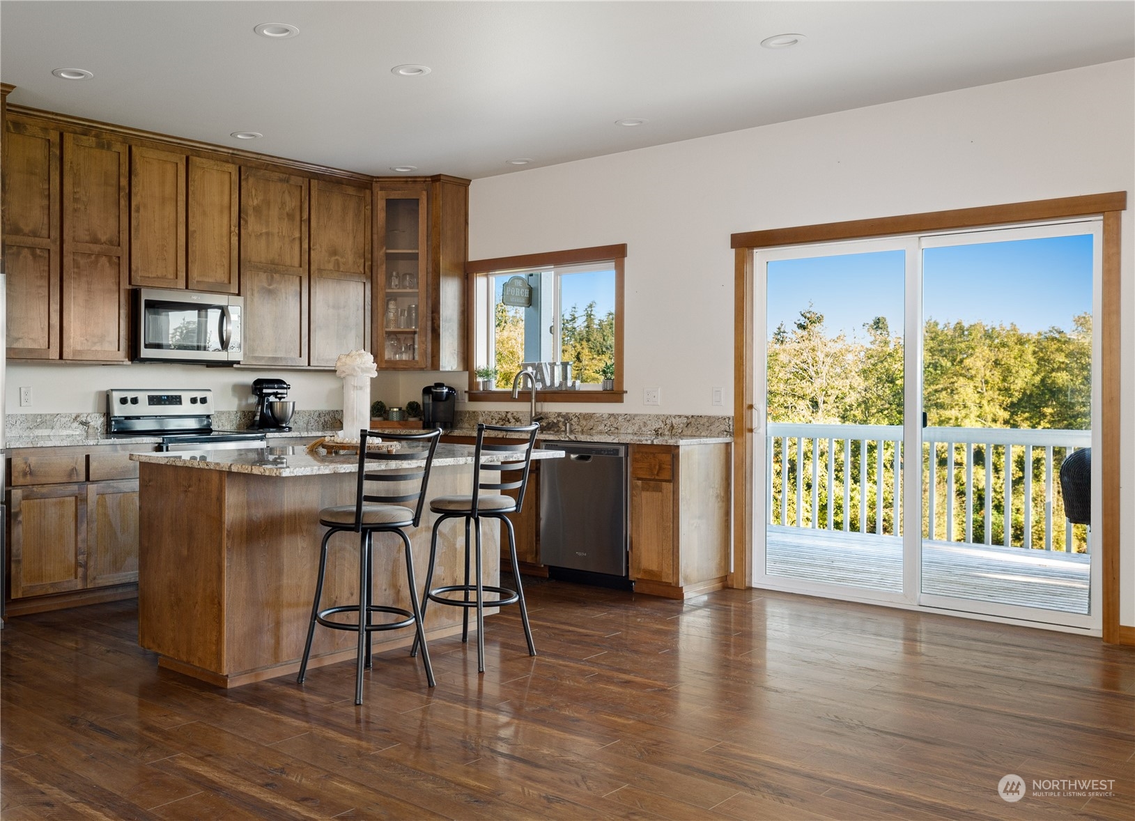 1665 Silver Lake Road Oak Harbor, WA 98277 - Photo 9 of 39 Gallery Image 9