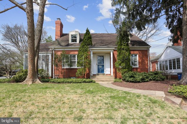 $975,000 | 5819 Walton Road, Bethesda, MD 20817