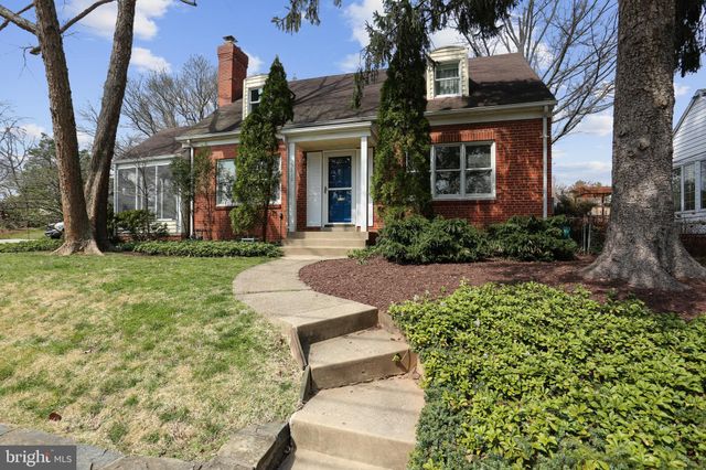 $975,000 | 5819 Walton Road, Bethesda, MD 20817