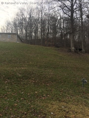 1744 Hunter Road Charleston, WV 25311 - Photo 2 of 23 Gallery Image 2