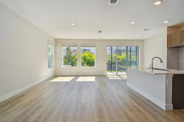 $404,990 | 10712 Oak Bnd Drive, Parrish, FL 34219