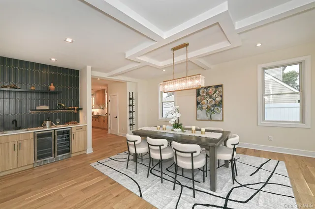 $2,458,888 | 39 Forest Lane, Westbury, NY 11590