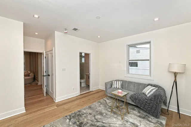 $2,458,888 | 39 Forest Lane, Westbury, NY 11590