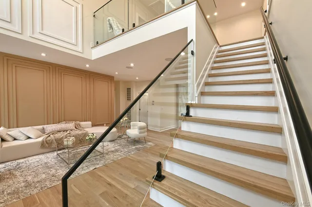 $2,458,888 | 39 Forest Lane, Westbury, NY 11590