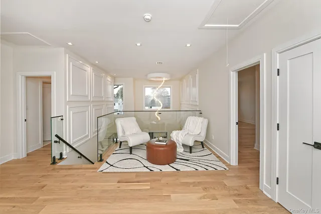 $2,458,888 | 39 Forest Lane, Westbury, NY 11590