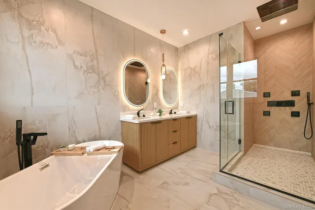 $2,458,888 | 39 Forest Lane, Westbury, NY 11590