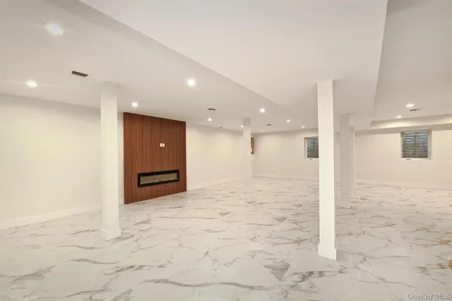 $2,458,888 | 39 Forest Lane, Westbury, NY 11590