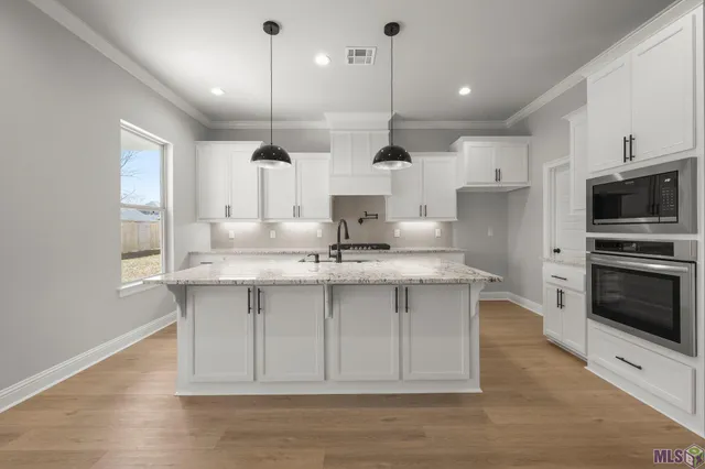 $521,900 | 37467 Cattle Avenue, Prairieville, LA 70769