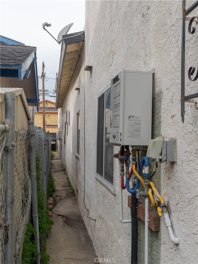 1211 Hoffman Avenue Long Beach, CA 90813 - Photo 33 of 33 a view of storage and utility room