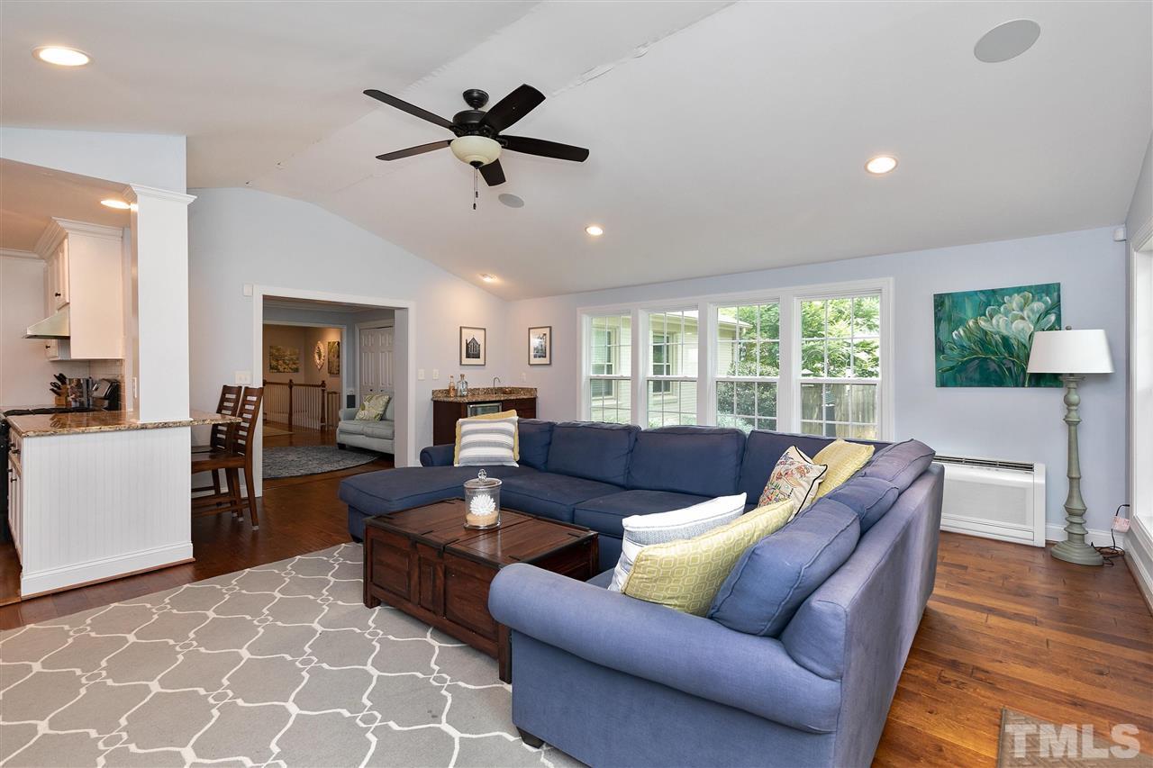 4204 Rowan Street Raleigh, NC 27609 - Photo 11 of 30