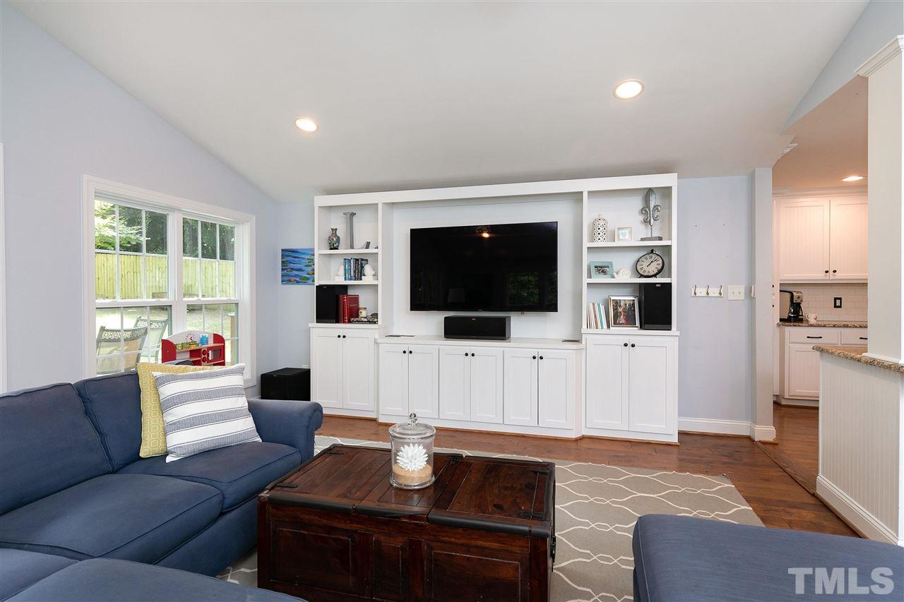 4204 Rowan Street Raleigh, NC 27609 - Photo 12 of 30