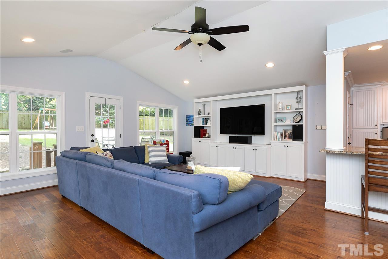 4204 Rowan Street Raleigh, NC 27609 - Photo 13 of 30