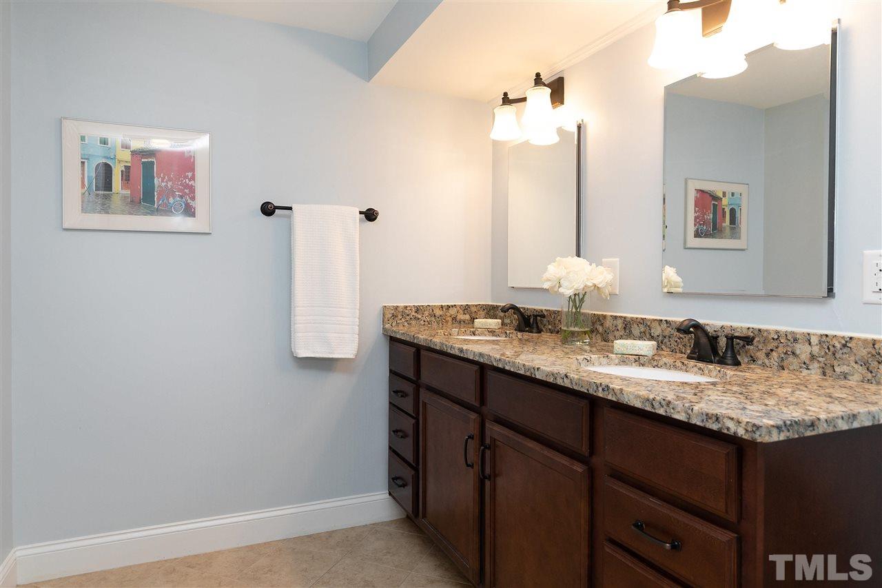 4204 Rowan Street Raleigh, NC 27609 - Photo 20 of 30