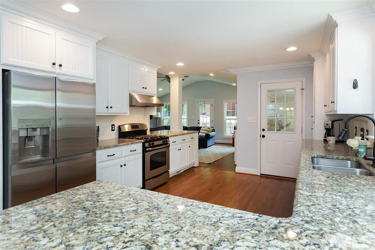 4204 Rowan Street Raleigh, NC 27609 - Photo 6 of 30