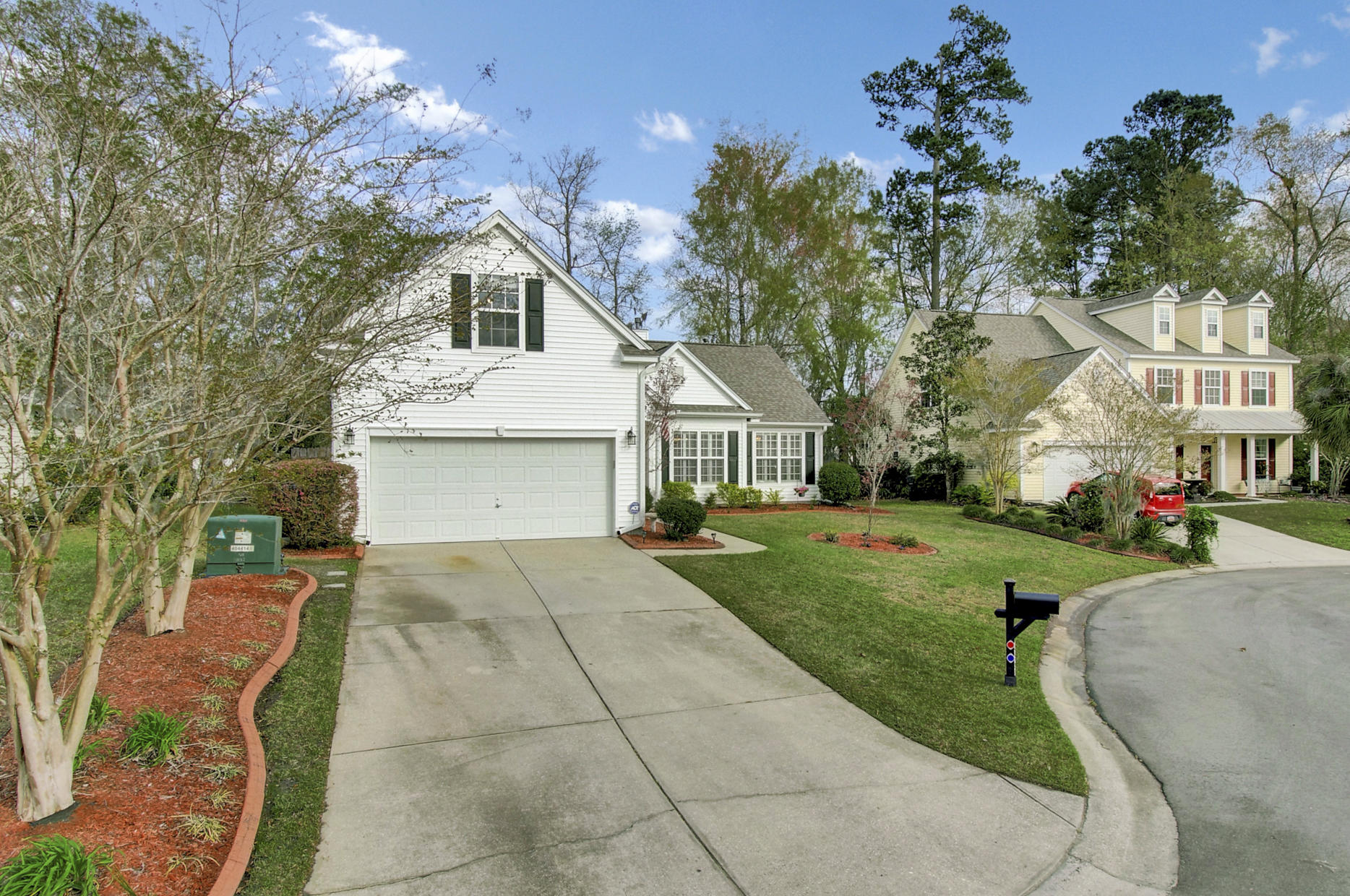 9357 Ayscough Road Summerville, SC 29485 - Photo 3 of 40 3