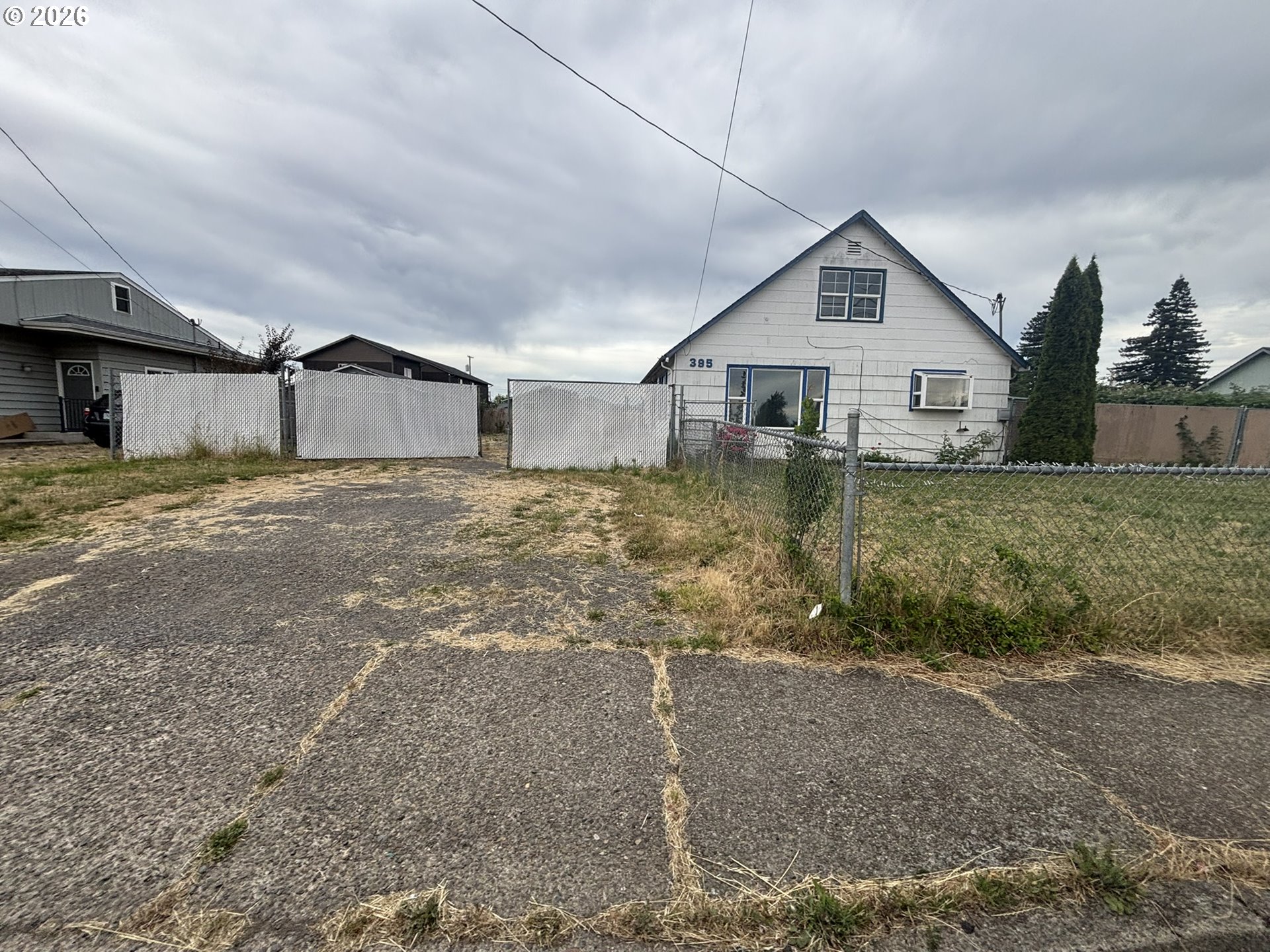 395 36th Street Springfield, OR 97478 - Photo 1 of 15
