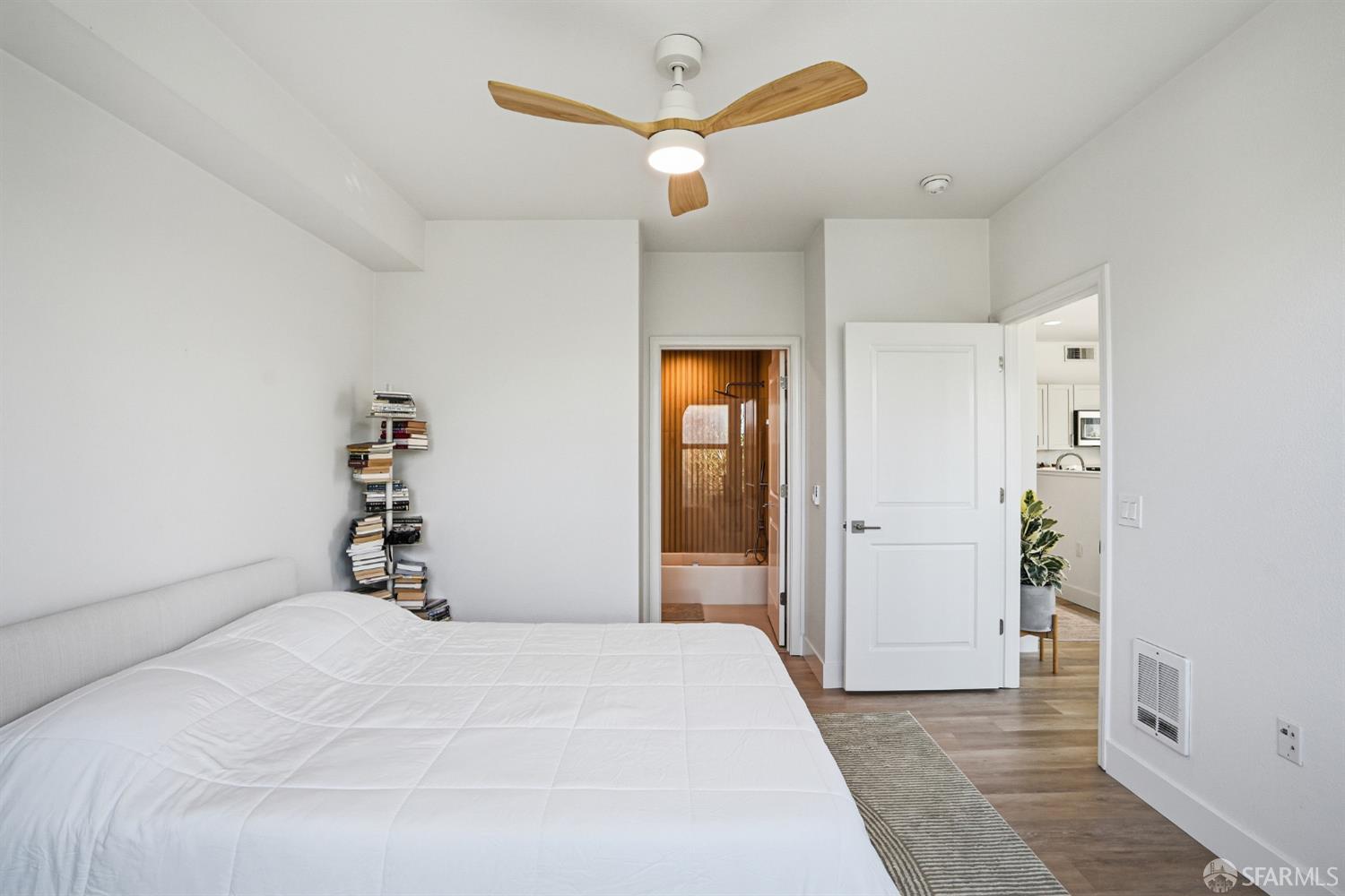 655 12th Street, Unit 211 Oakland, CA 94607 - Photo 12 of 17
