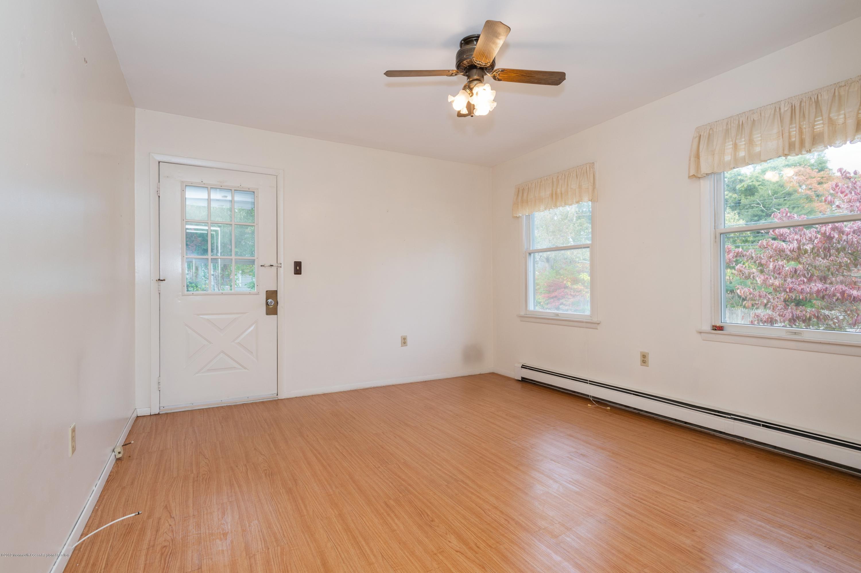 526 Silverton Road Brick, NJ 08723 - Photo 13 of 17 08_526SilvertonRd_3_FamilyRoom_HiRes