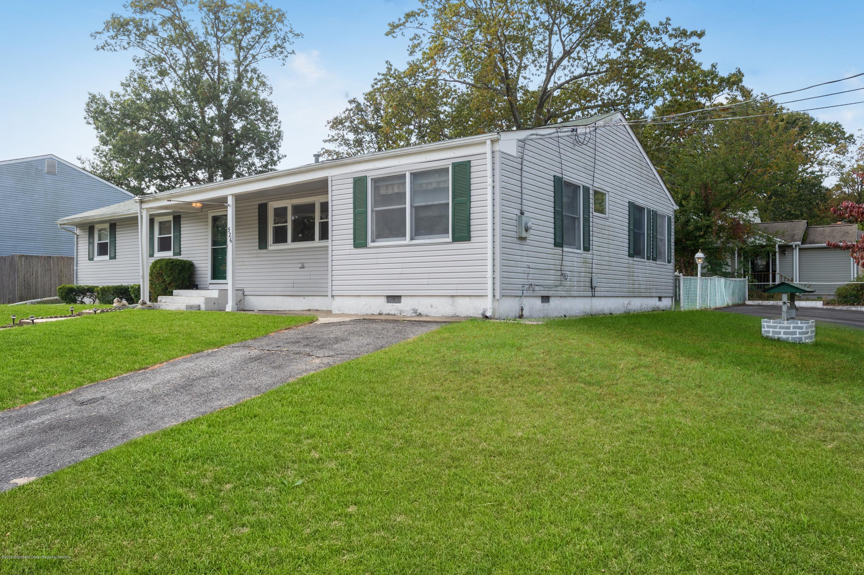 526 Silverton Road Brick, NJ 08723 - Photo 17 of 17 16_526SilvertonRd_58_SideView_HiRes