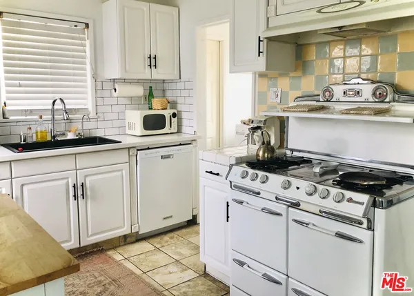 $2,750 | 459 North Bandini Street, San Pedro, CA 90731