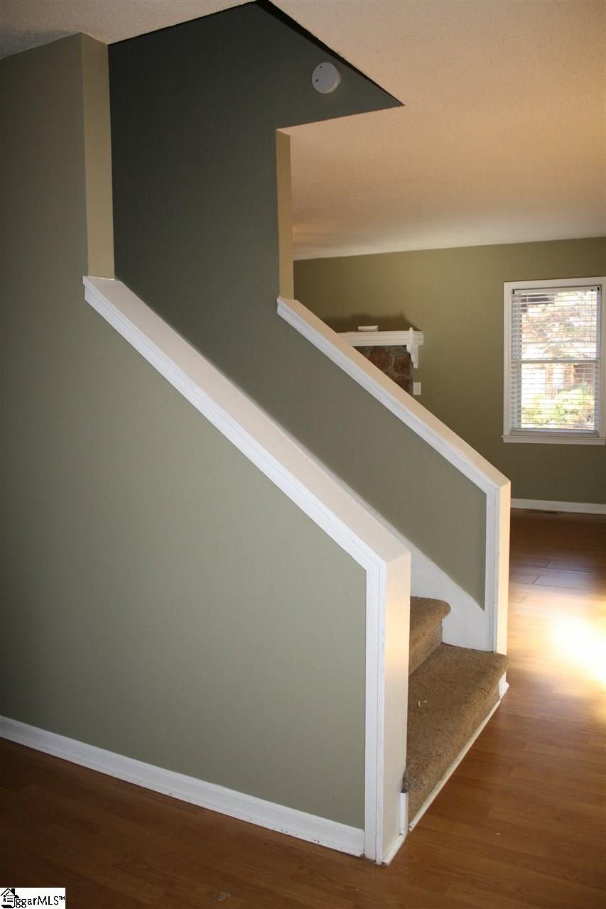 513 Old Stagecoach Road Easley, SC 29642 - Photo 4 of 34 Gallery Image 4