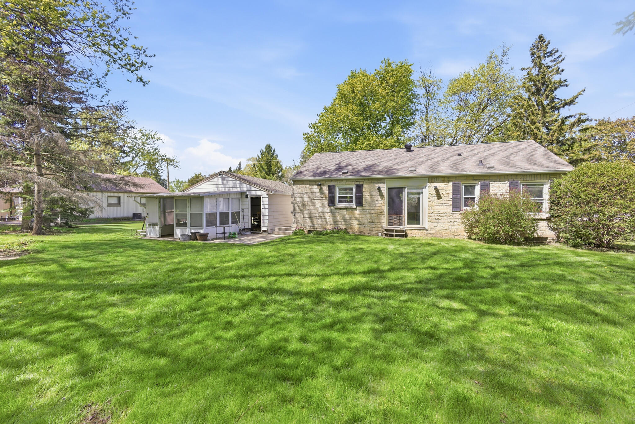 12215 West Mc Shane Road Franklin, WI 53132 - Photo 24 of 25 .78 acre
