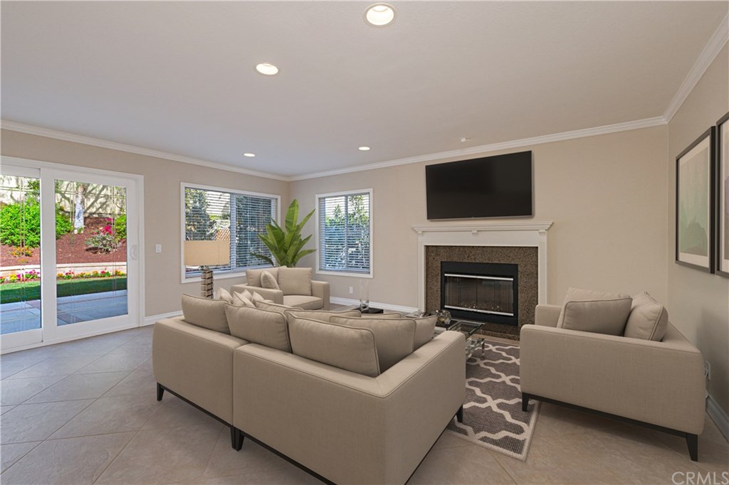 10 Mayflower Aliso Viejo, CA 92656 - Photo 8 of 24